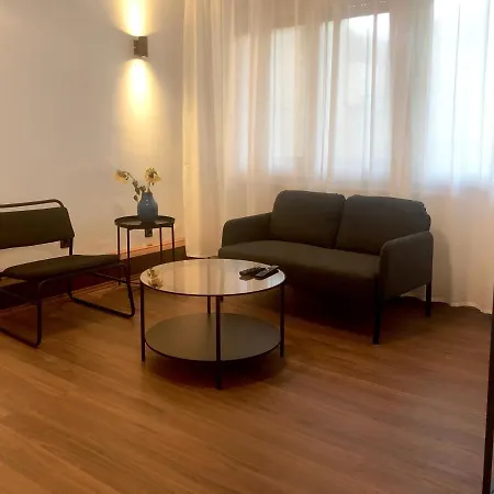 Comfortable And Spacious In One Of Belgrade's Exclusive Neighbourhoods Apartment Belgrade